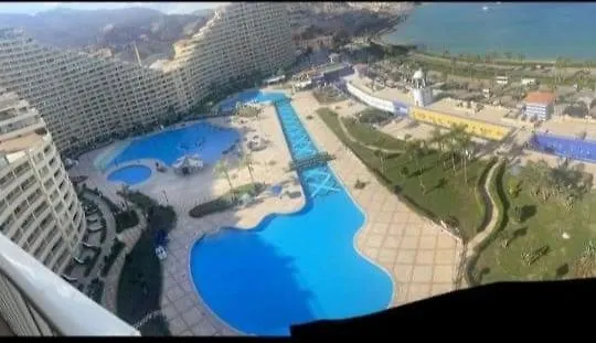 شقة شاليهات ابراج بورتو السخنة للعائلات *
